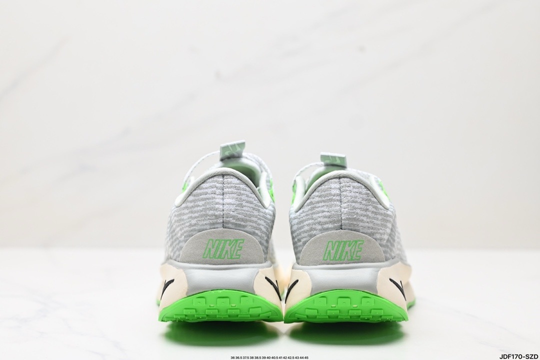 Nike MOTIVA