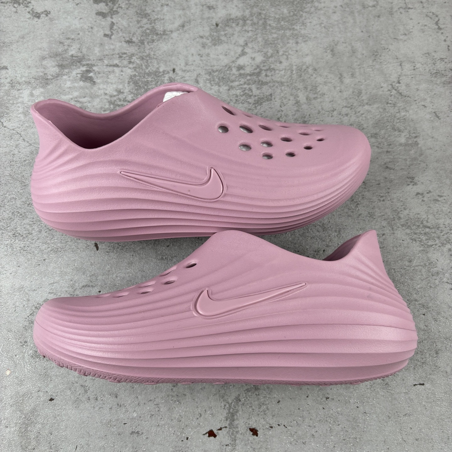 Nike ReactX Rejuven8 Sneakers detail 3
