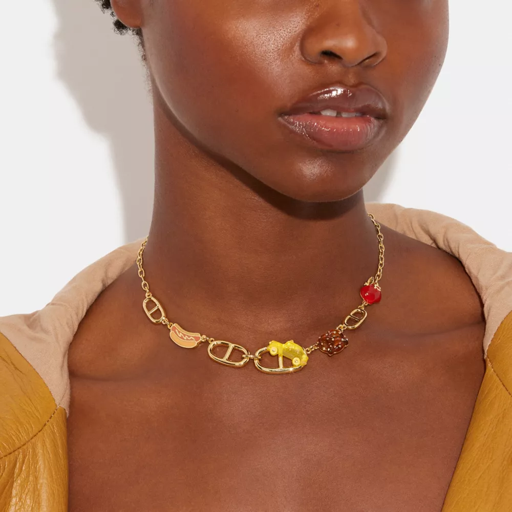 COAthtCH Nyc Charm Necklace