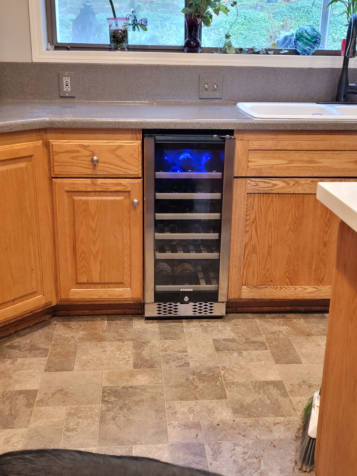 STAIGIS Wine Fridge