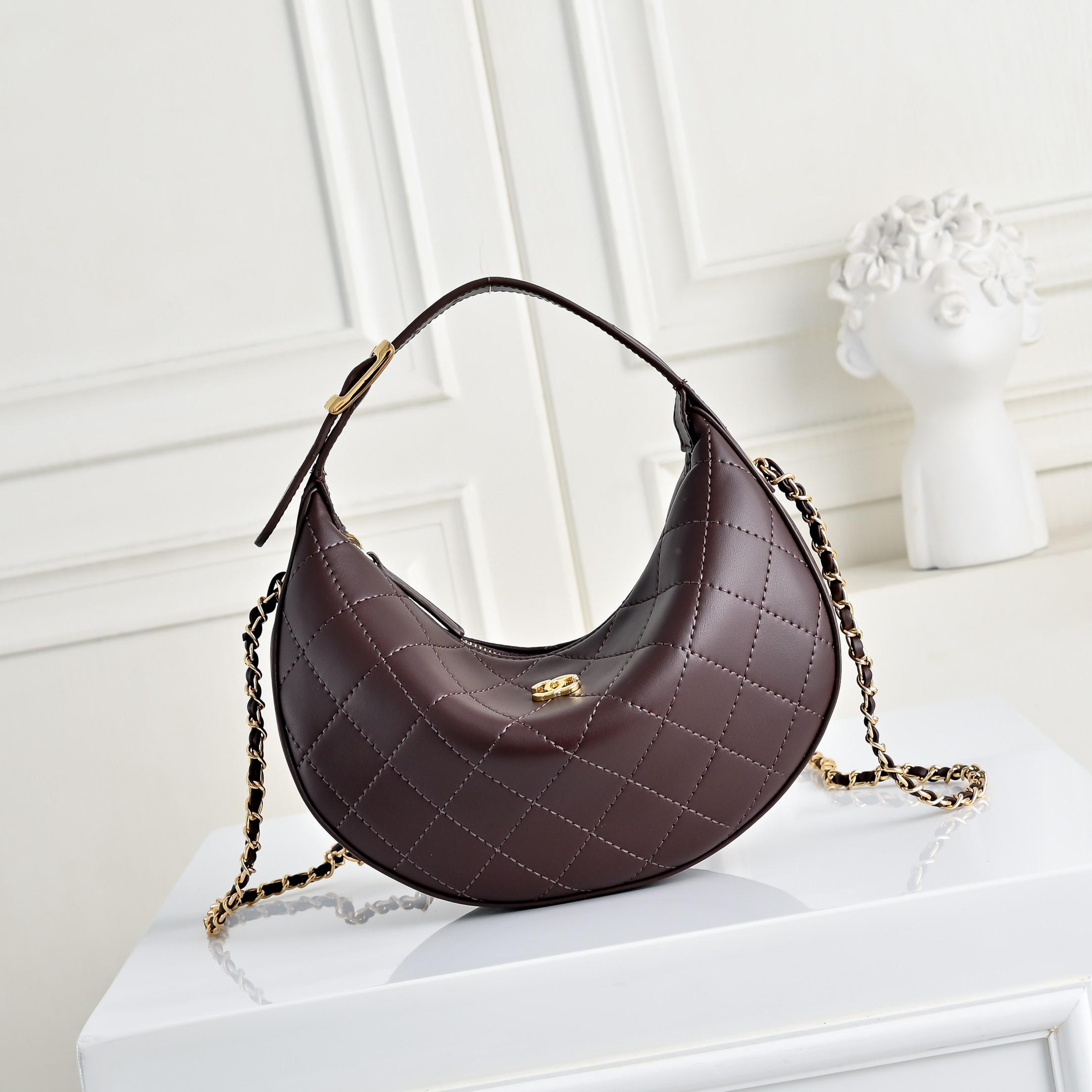 Chanel 26B Hobo Bag Diamond Quilted Calfskin Shoulder Bag