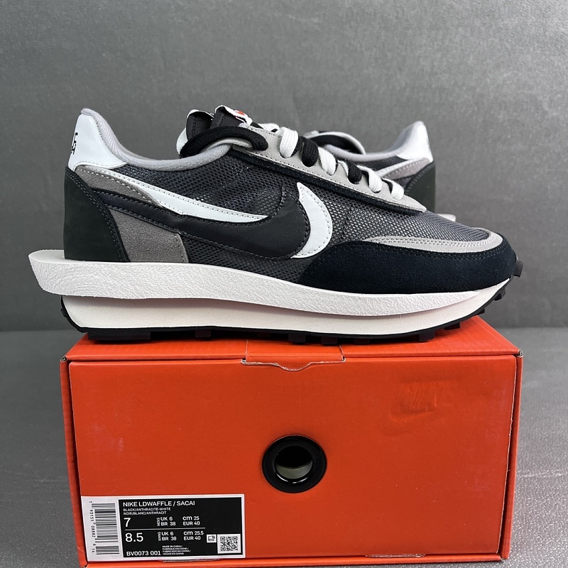 Nike x sacai Sneakers