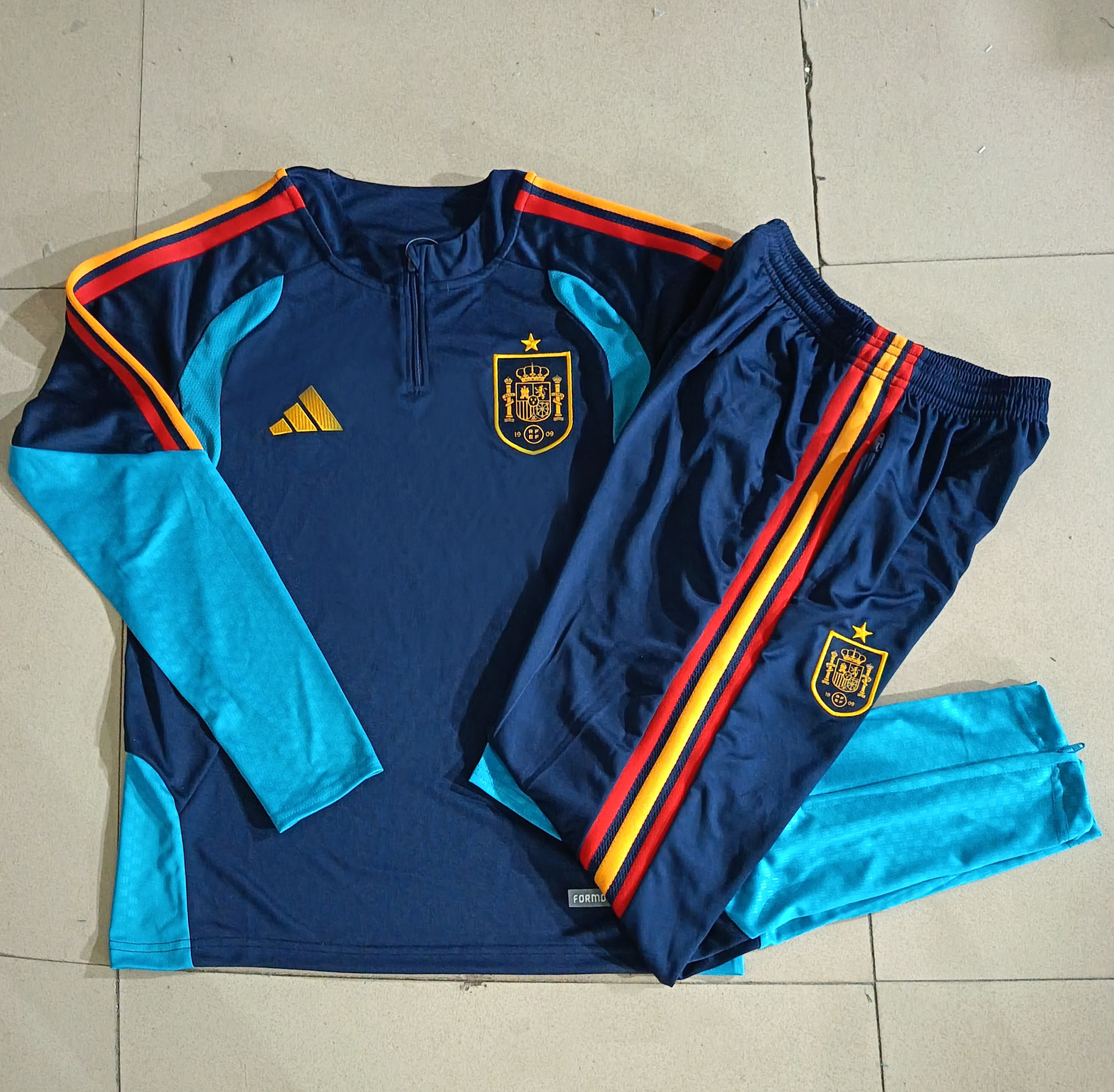 Spain Kids Training Suit 26/27