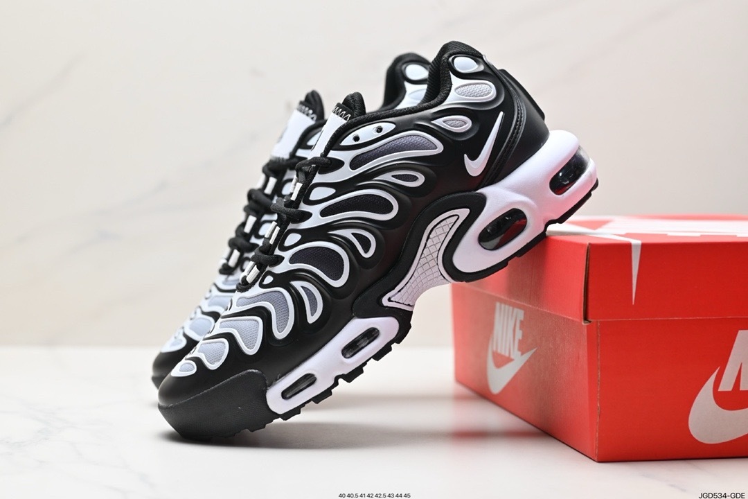 Air Max Plus Drift 84
