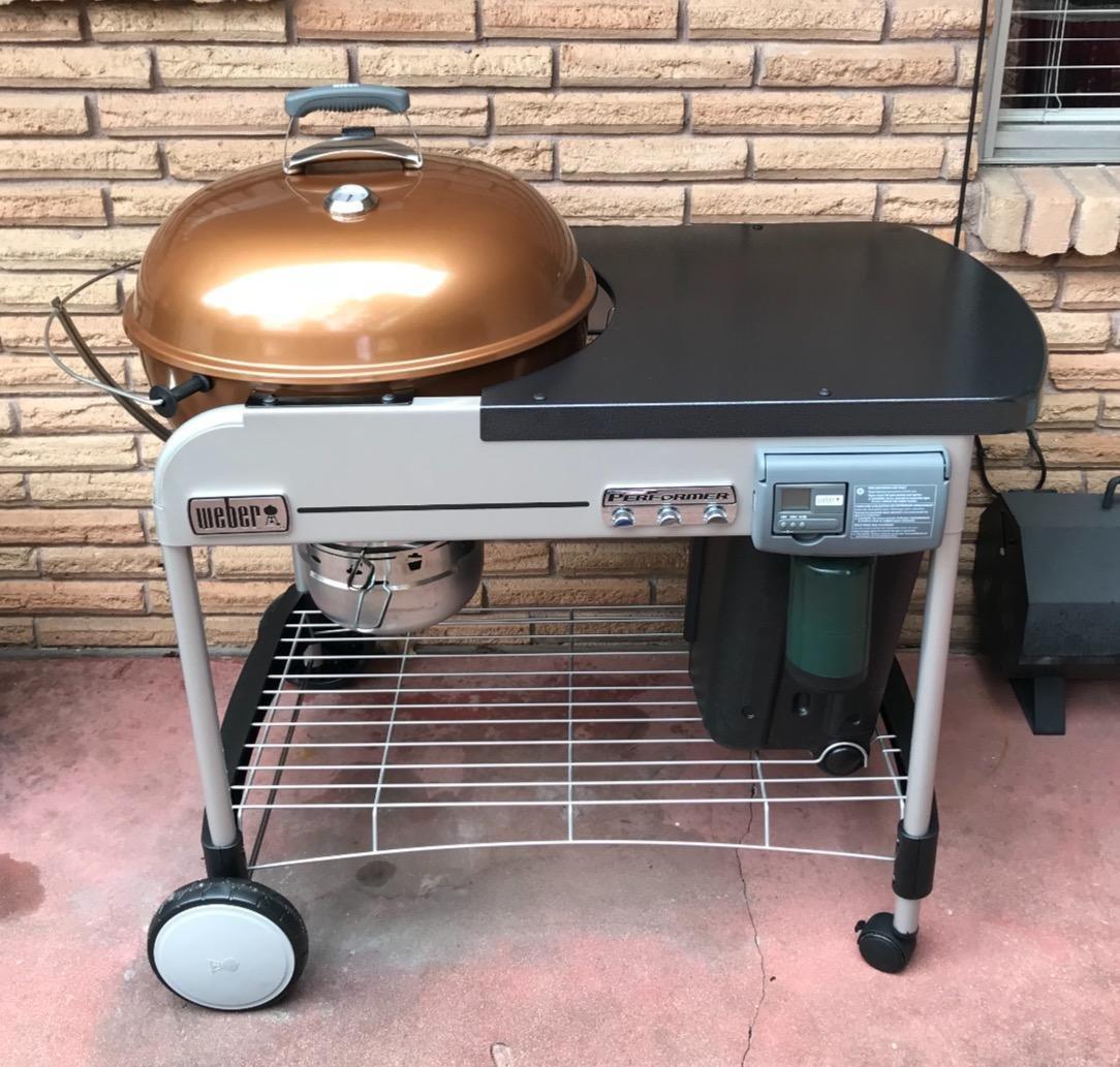 Weber Performer Deluxe Charcoal Grill