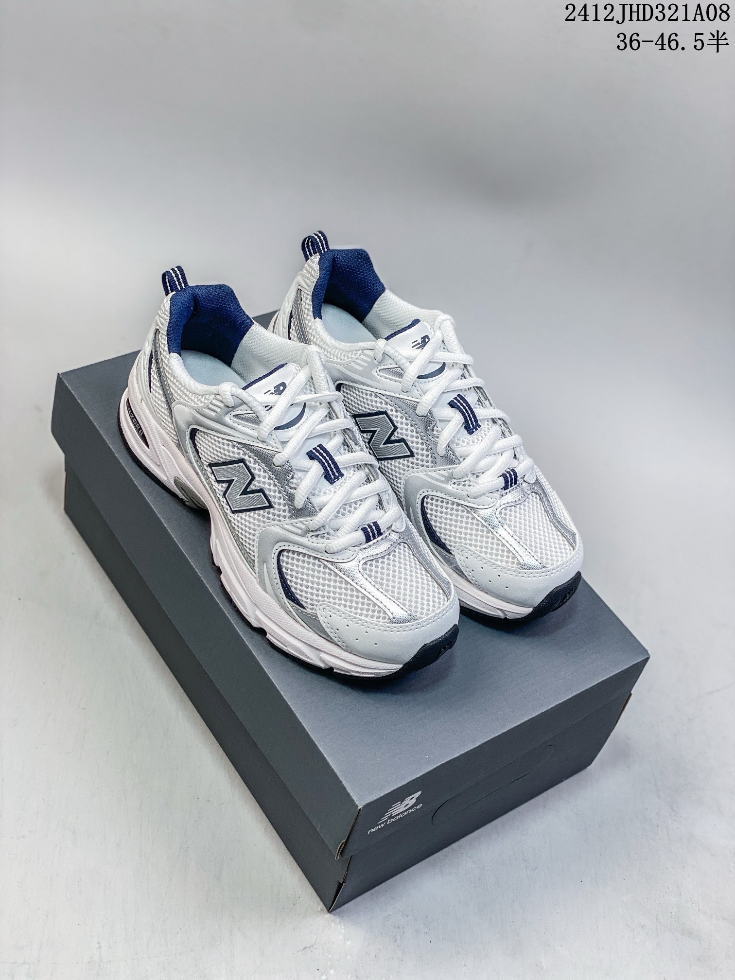 New Balance 530