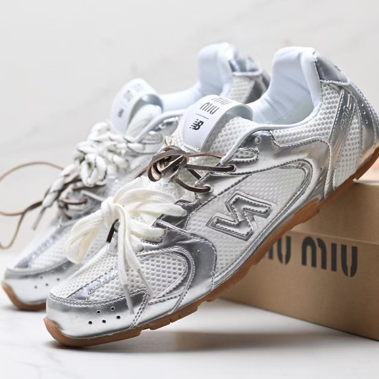 New Balance 530