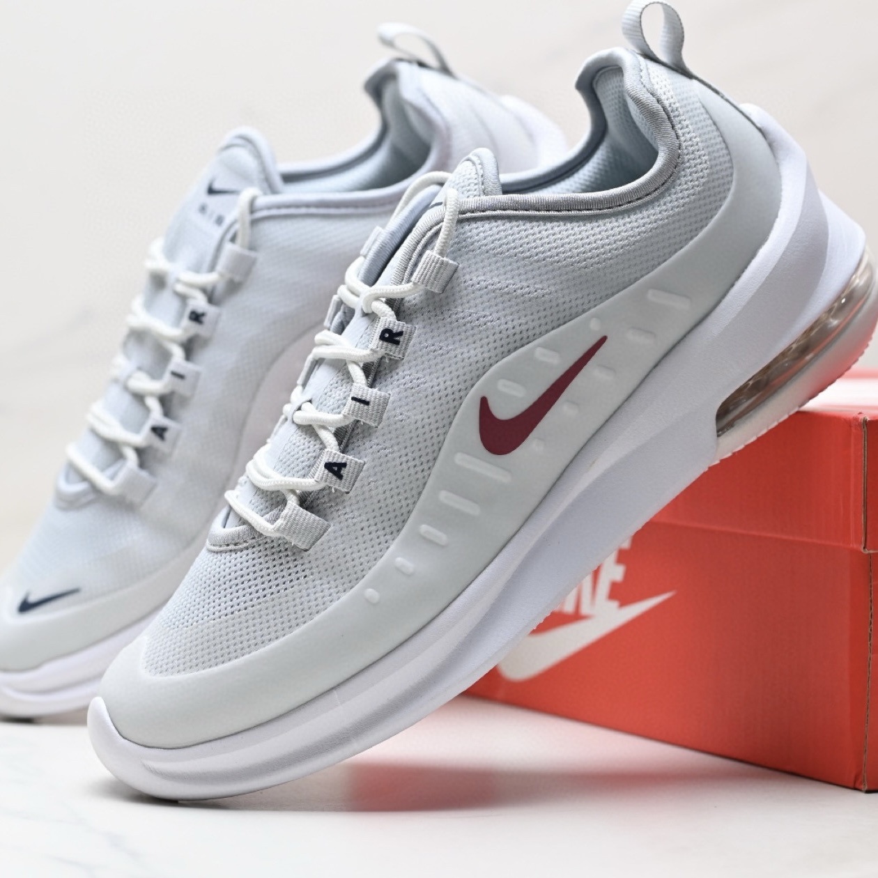 Air Max Axis 9