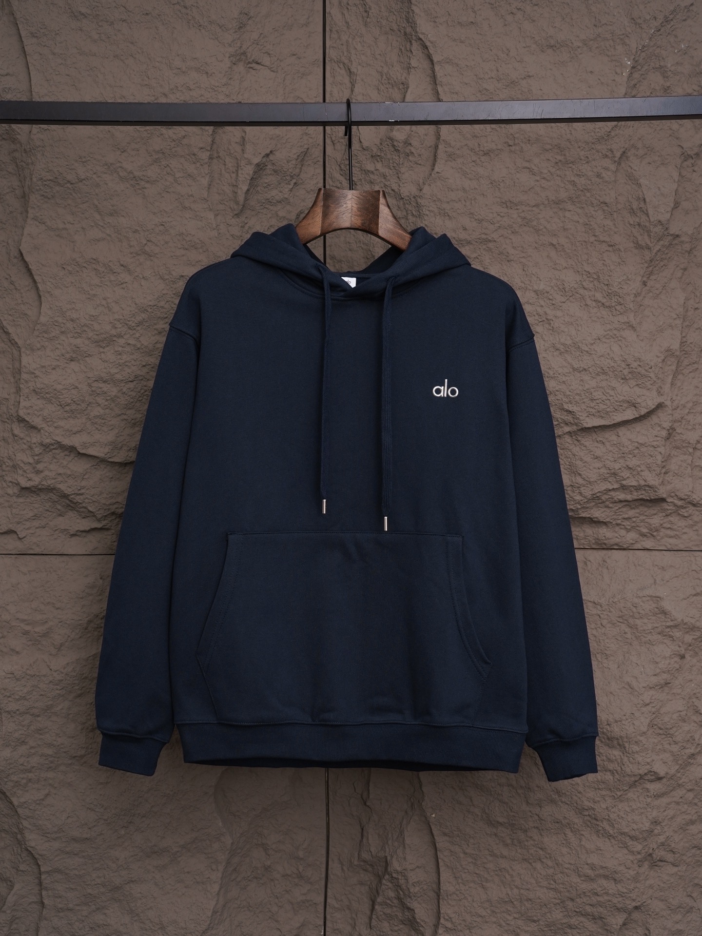 Alo Yoga Accolade Hoodie