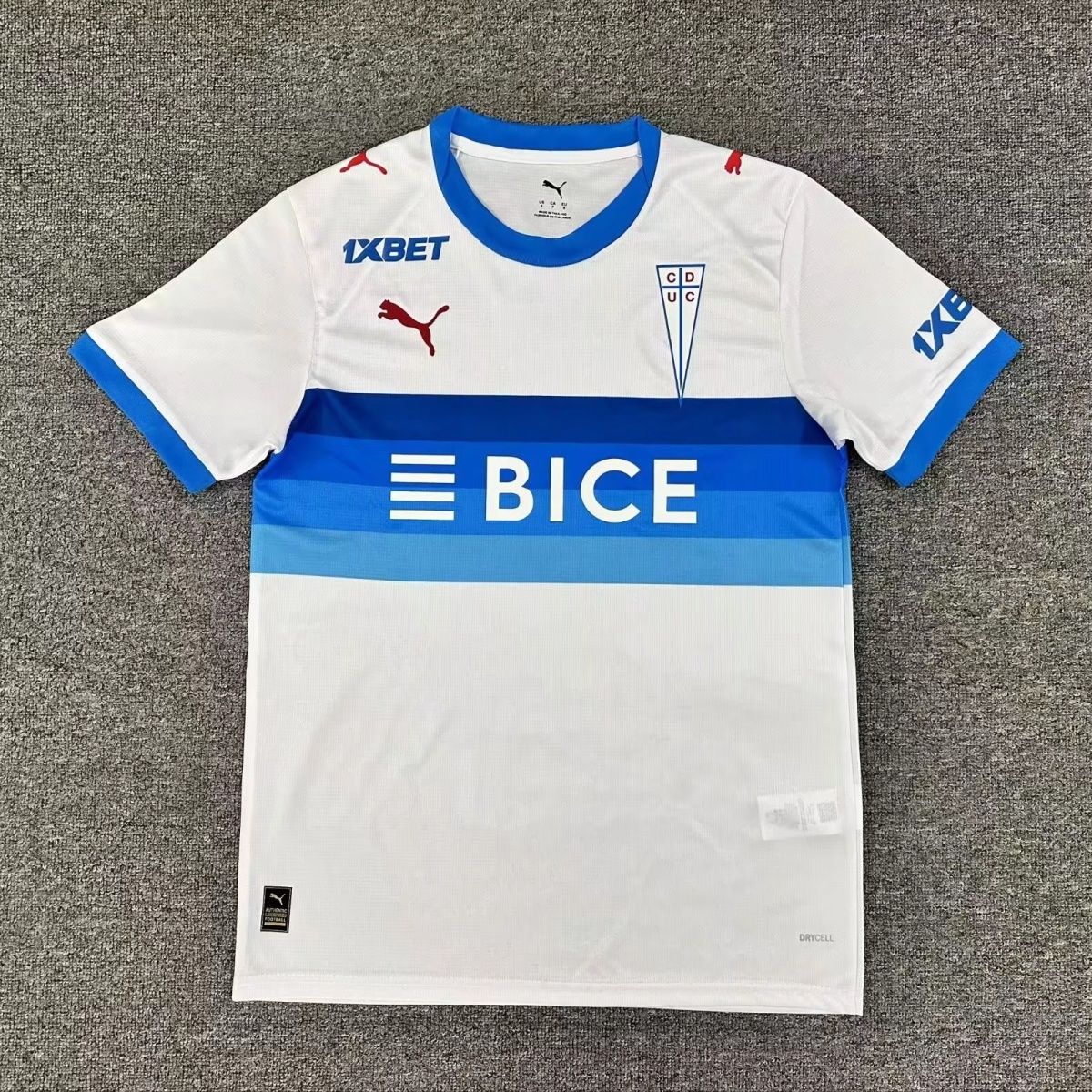 Universidad Catolica Home Jersey 26/27