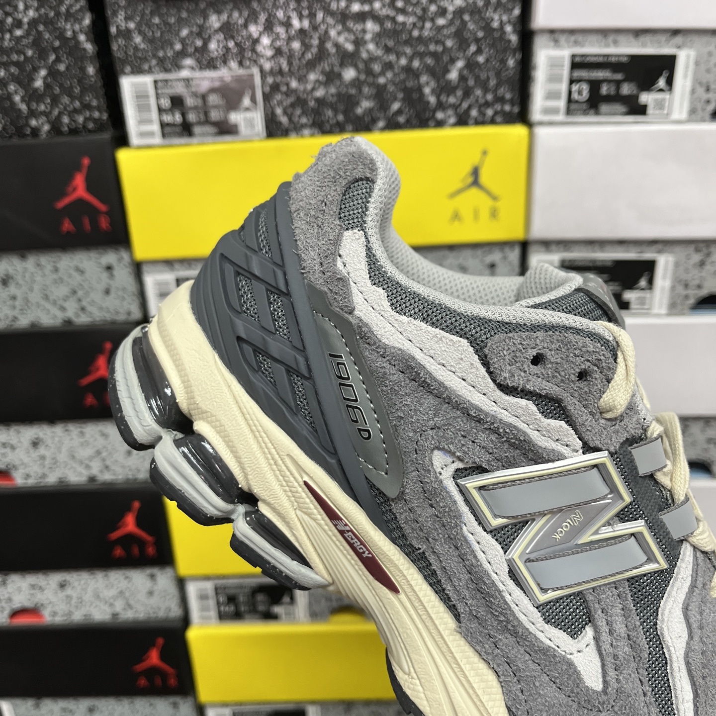 New Balance 1906 Sneakers detail 2
