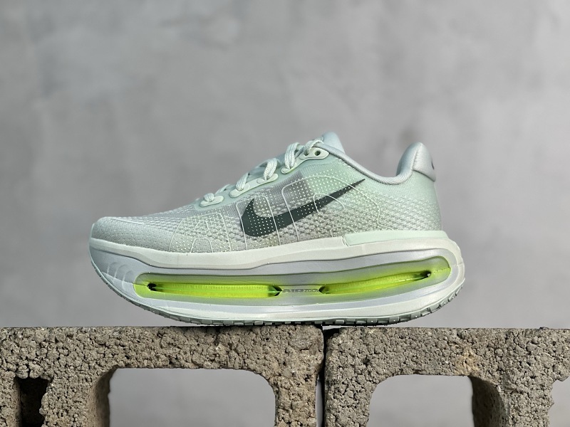 Nike Vomero Premium