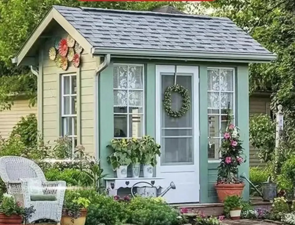 Attached slide house
