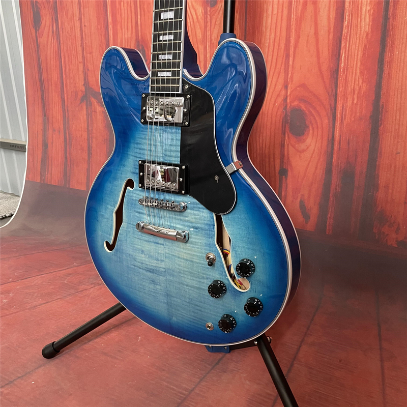 6 String Blue Semi Hollow Body Electric Guitar Mahogany Body Chrome Hardware Top