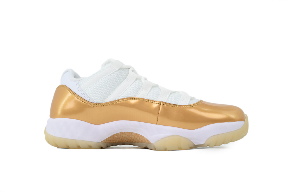 Air Jordan 11 Low Mother's Day AH7860-102