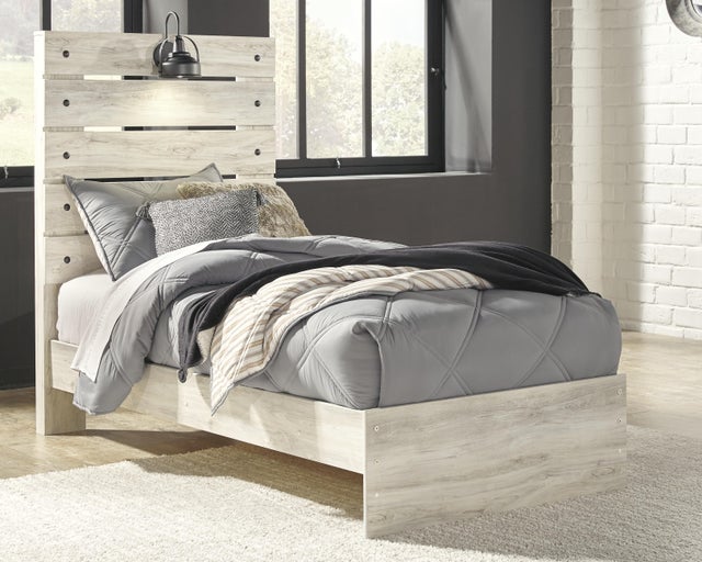 Cambeck / Drystan Panel Bed