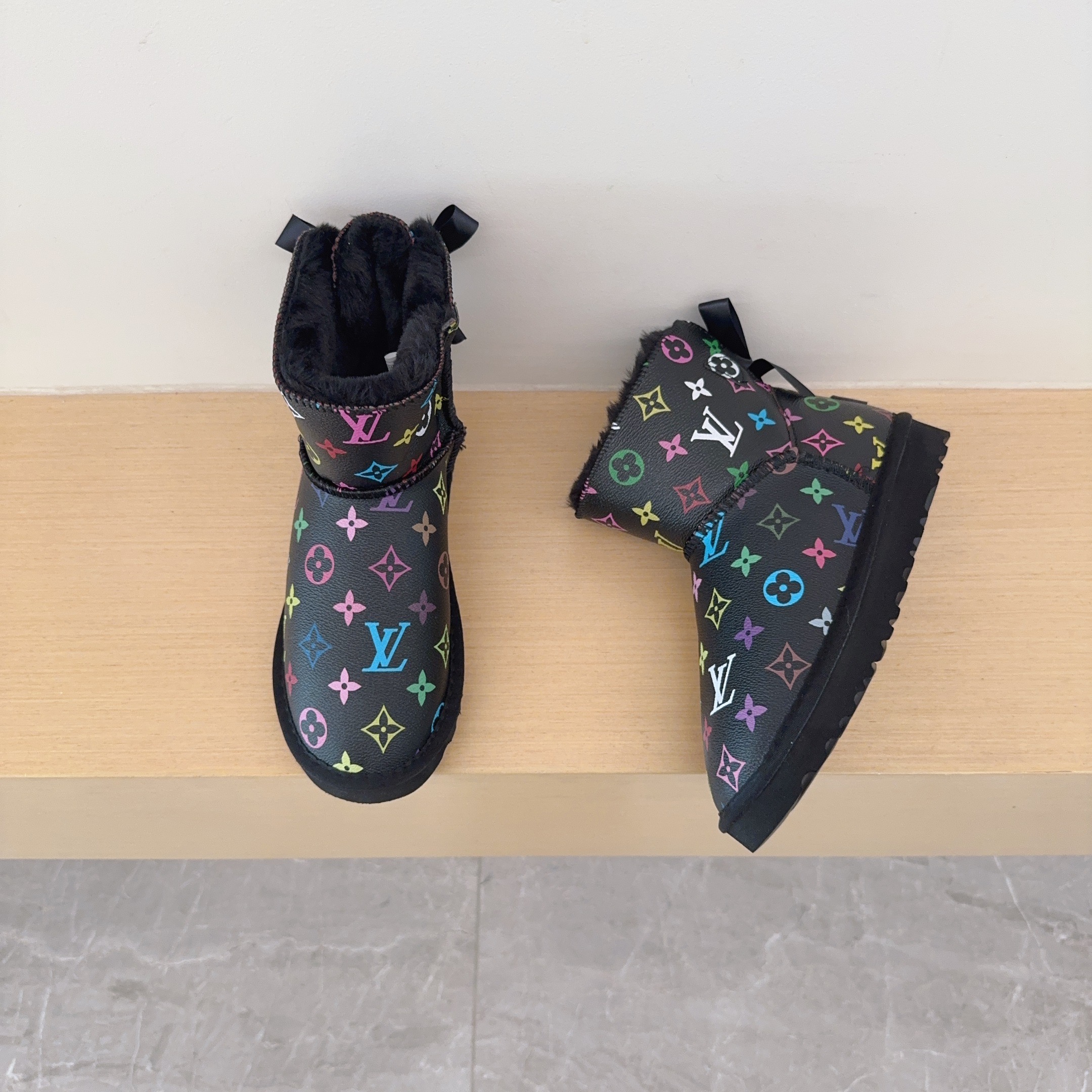 UGG Kids Collaboration Single Ribbon
