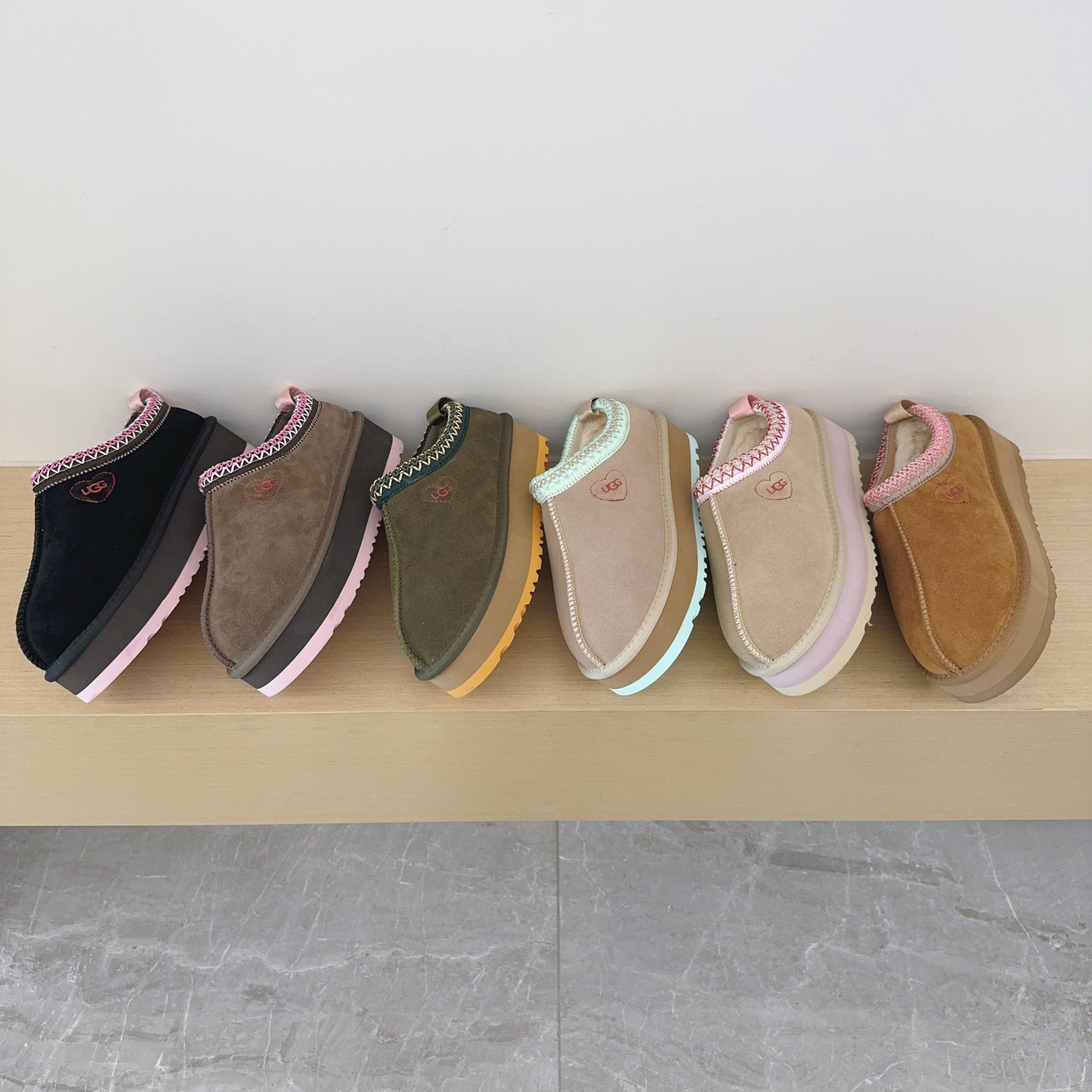 UGG Kids Heart Platform Slippers