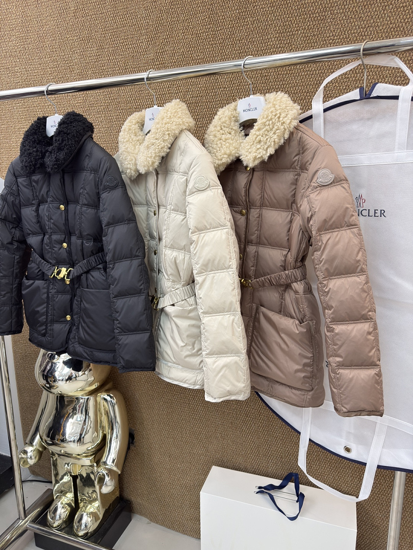 Moncler Women's Shearling Collar Square Quilted Belted Down Jacket