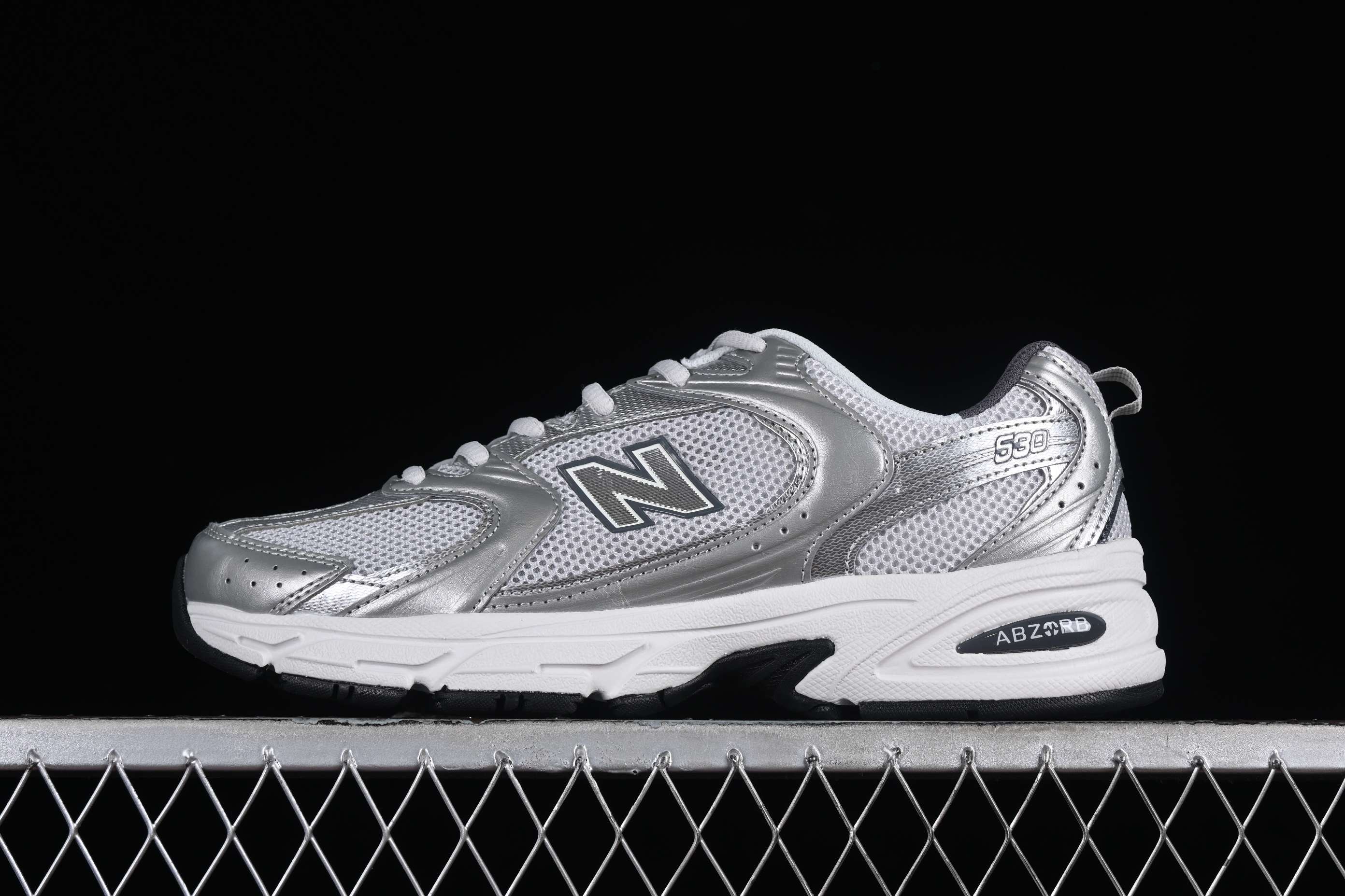 New Balance 530