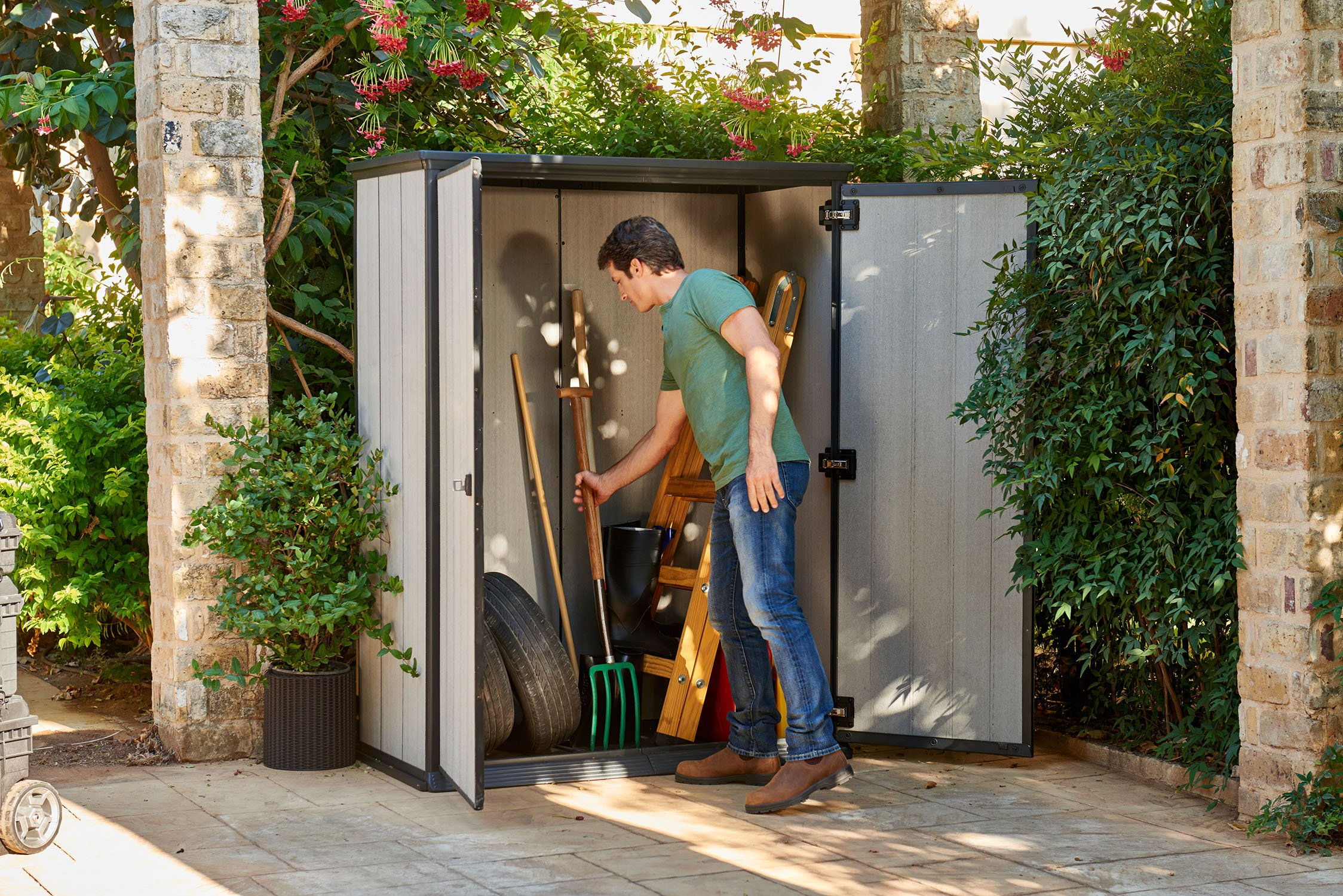High Store 4.5 x 2.5 Vertical Resin Storage Shed, Grey