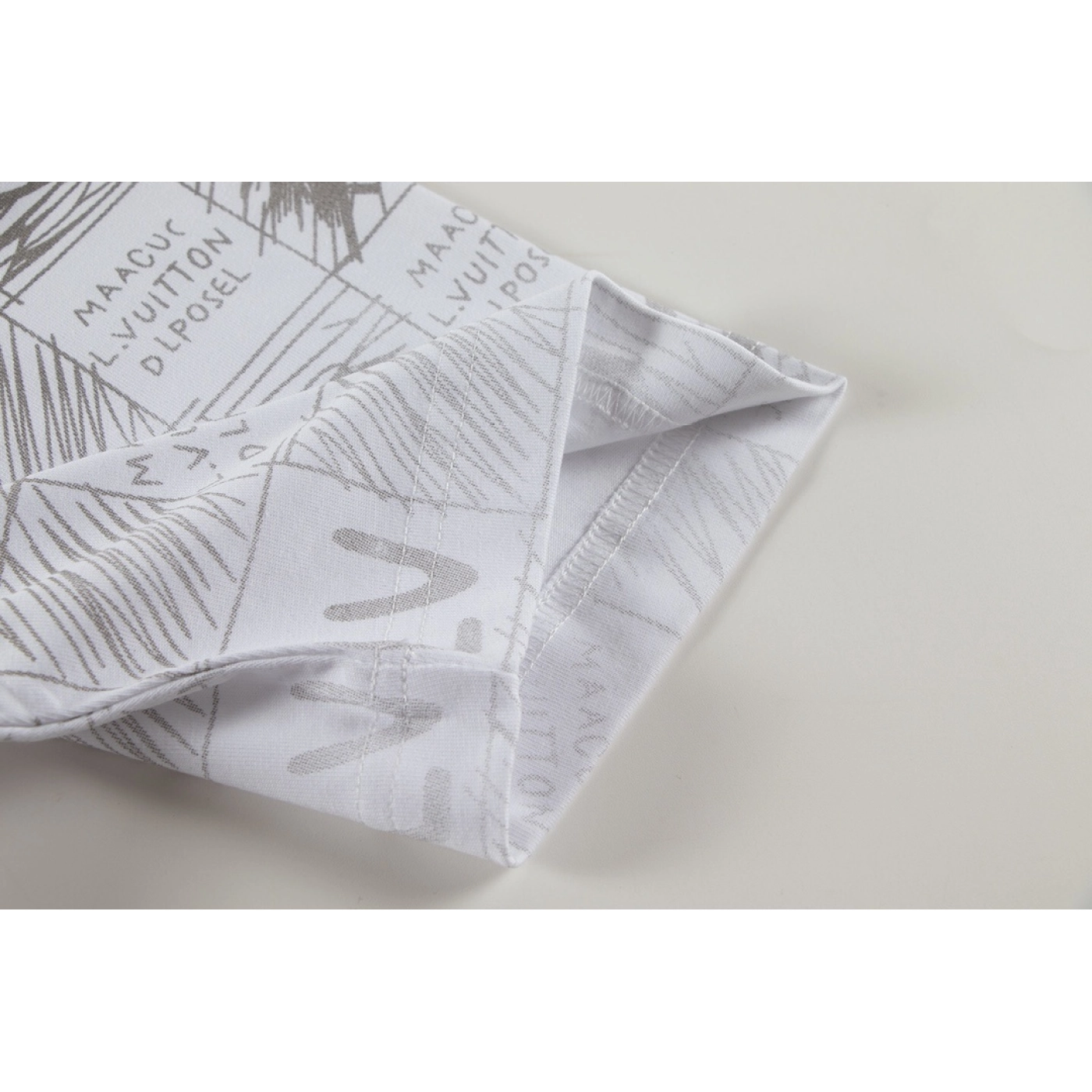 Louis Vuitton T-shirt W2644 Black/White