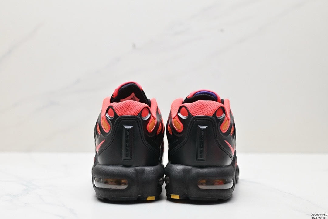 Air Max Plus Drift 53