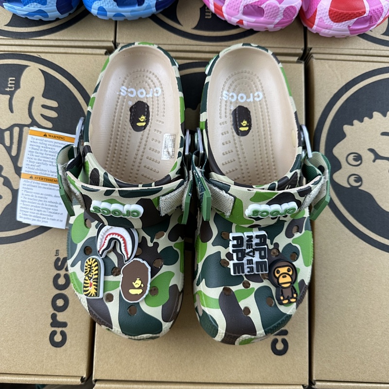 Crocs Camo Print Classic Clog - Tan