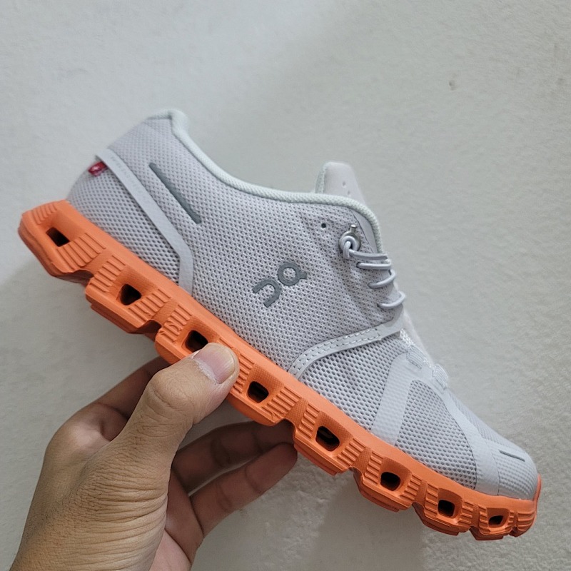 On Cloud 5 colour options