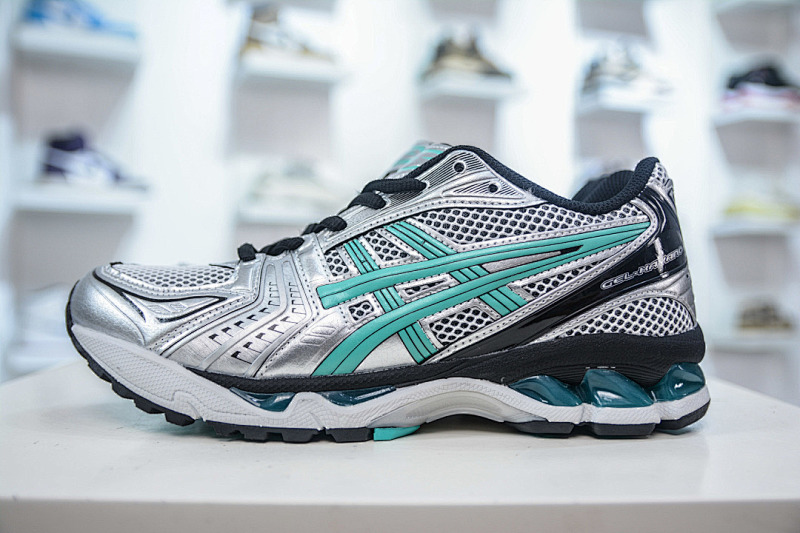 ASICS Running Shoes product