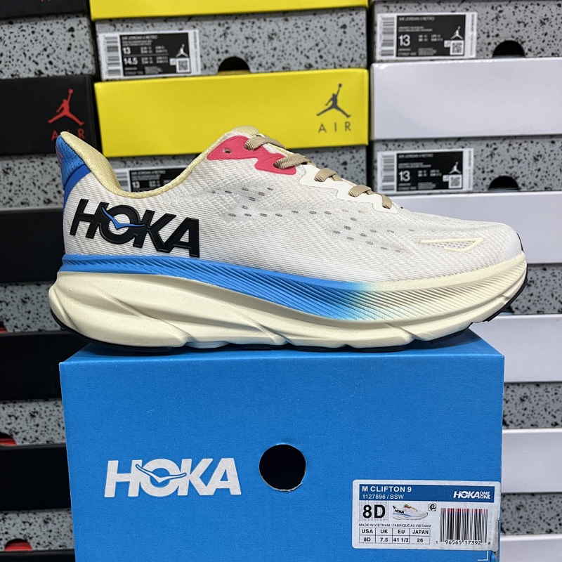 Hoka Clifton 9 Sneakers