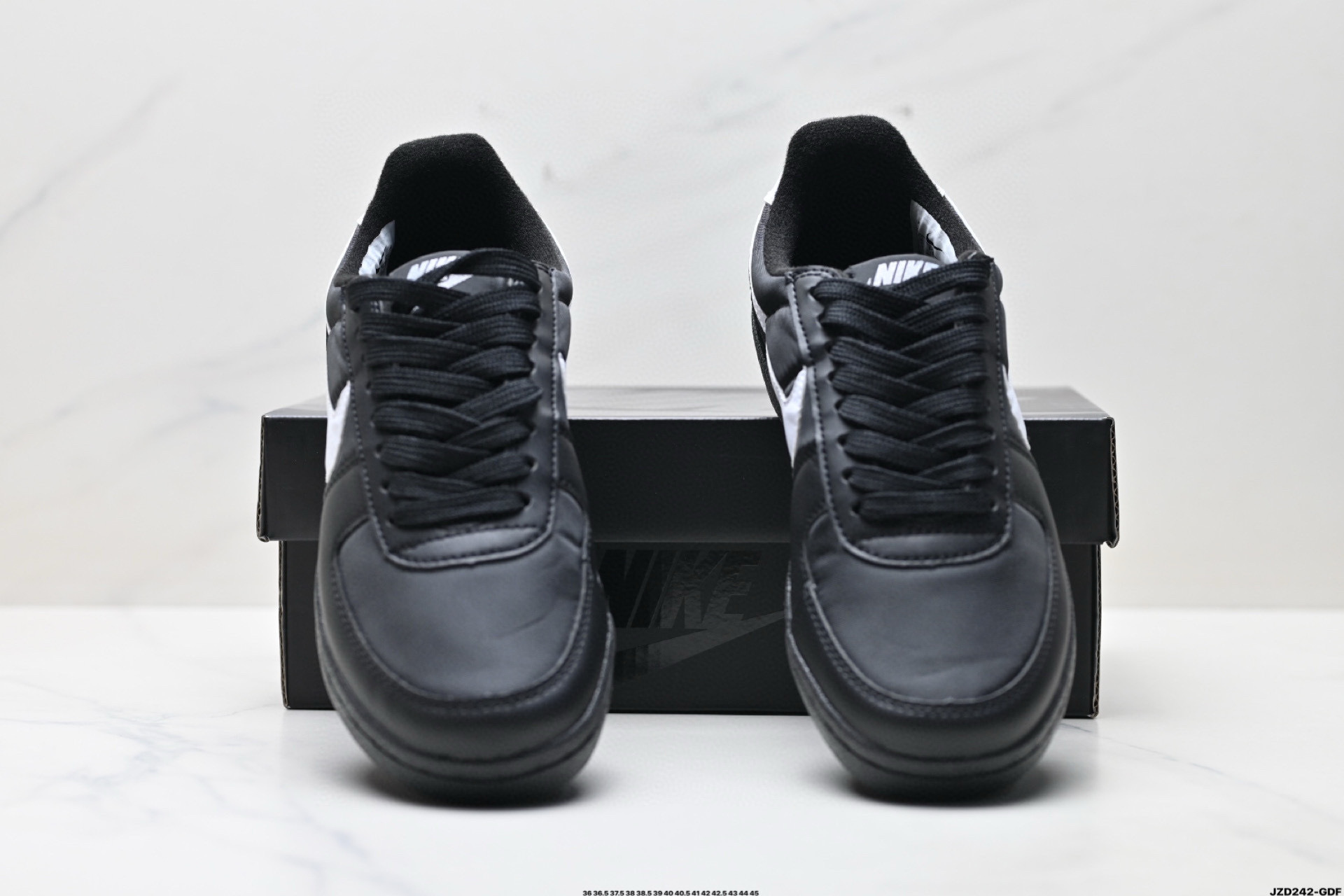 Nike Field General 82