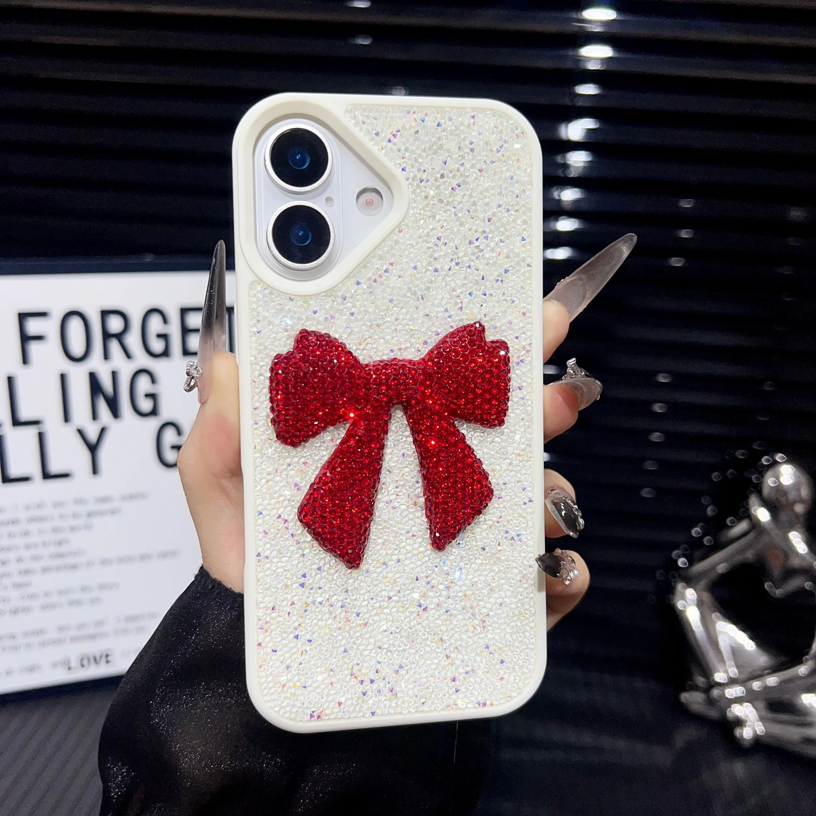 iPhone 16 Protective Case Glitter - back view