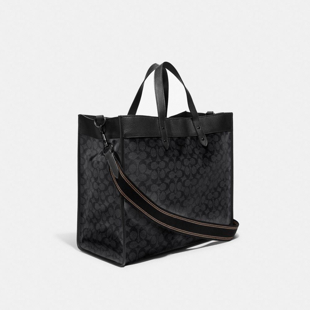 COAthtCH Classic handbags