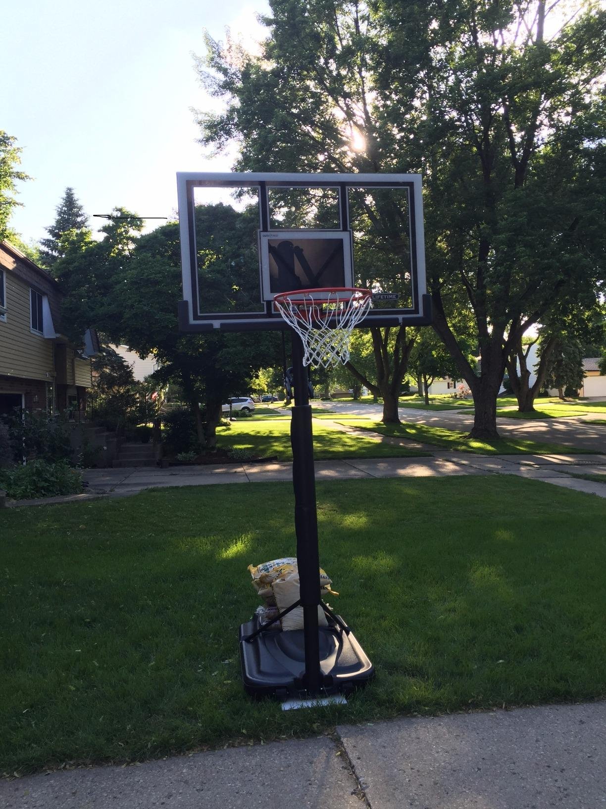 Lifetime 52 Inch Portable Basketball System