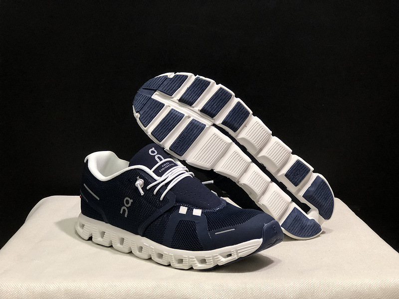 On Cloud 5 Running Shoes