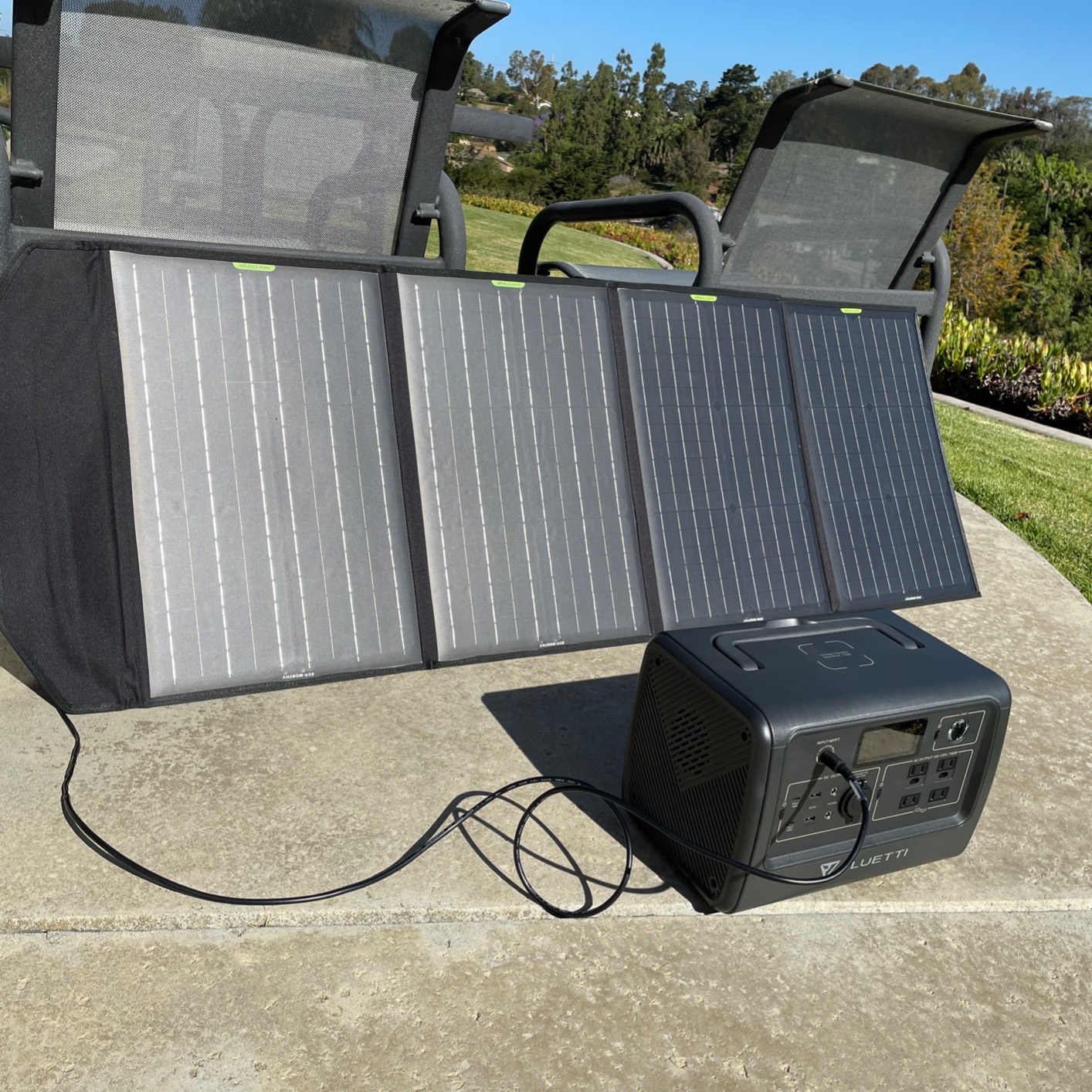 BLUETTI Portable Power Station EB70S