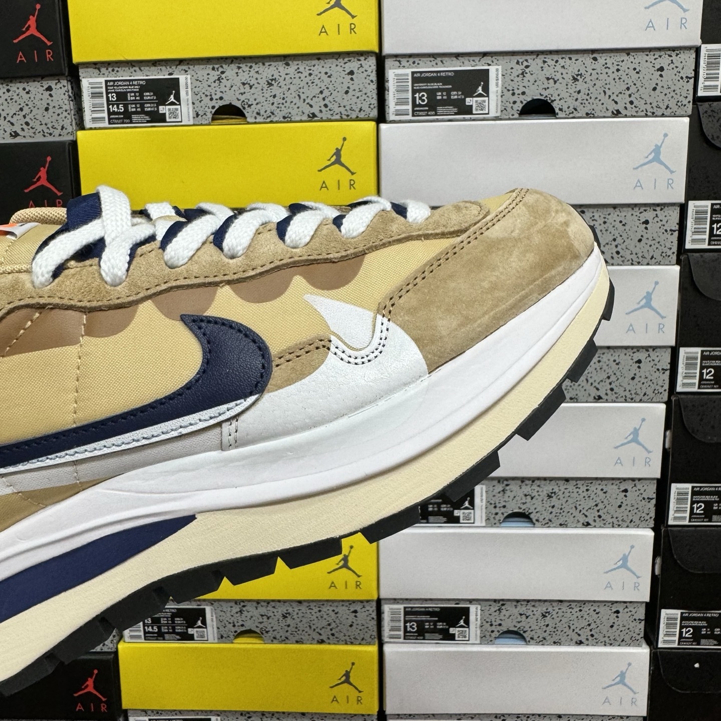 Nike x sacai Sneakers detail 3