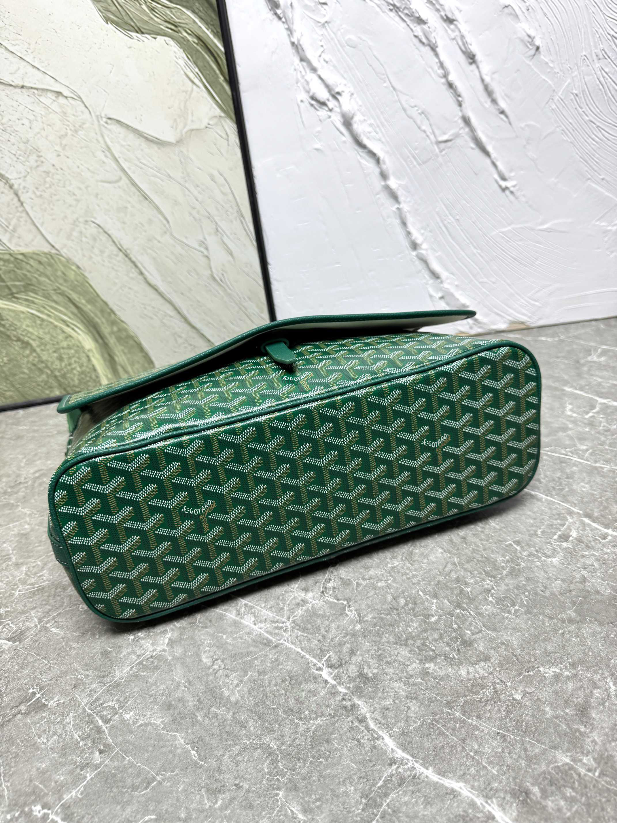 Goyard Capétien MM Messenger Bag