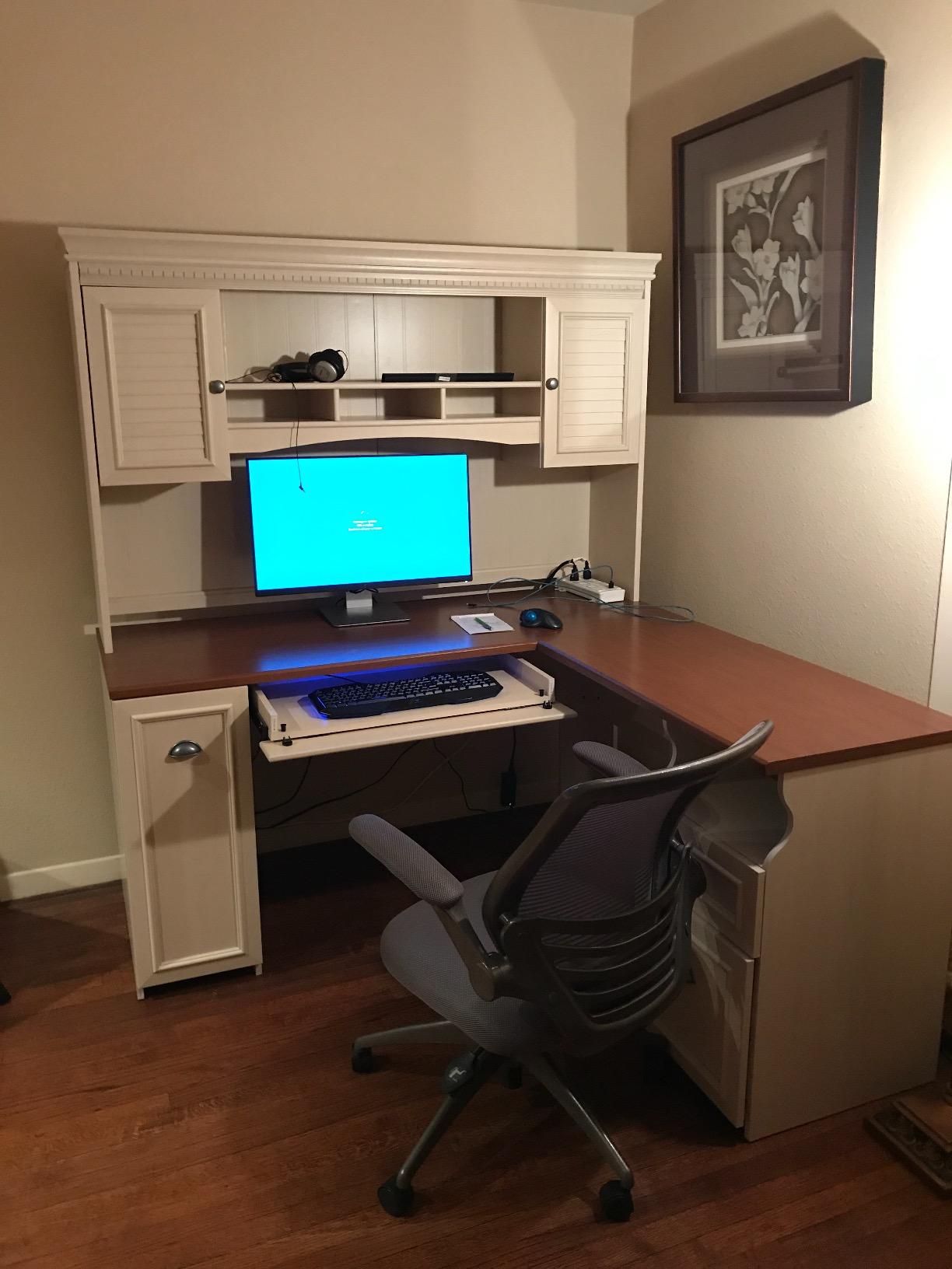 Fairview L Shaped Desk with Hutch