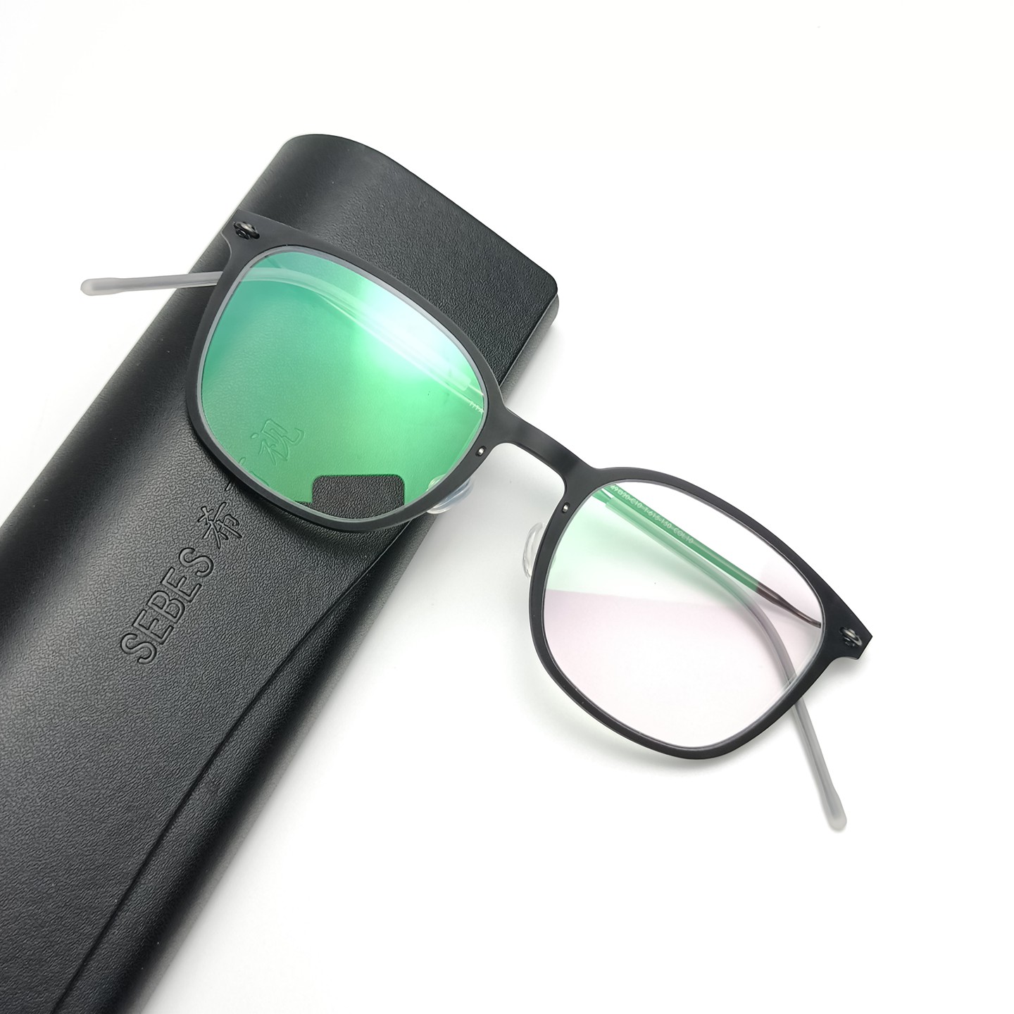 林德6644 纯钛镜腿 重6g 镜片宽49