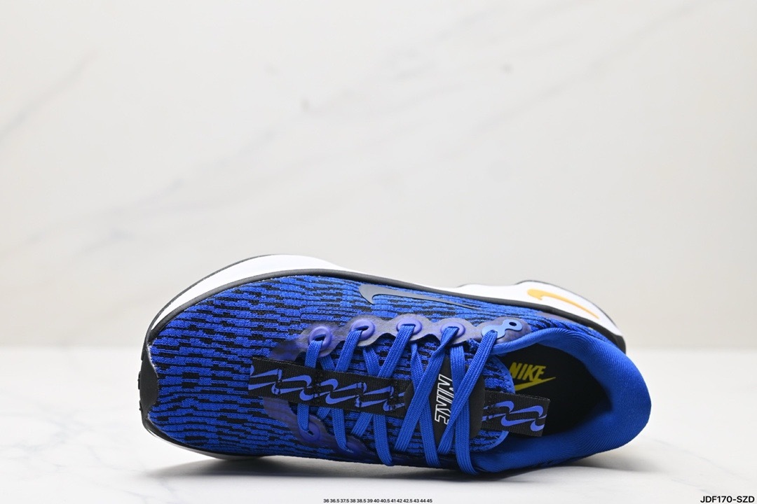 Nike MOTIVA
