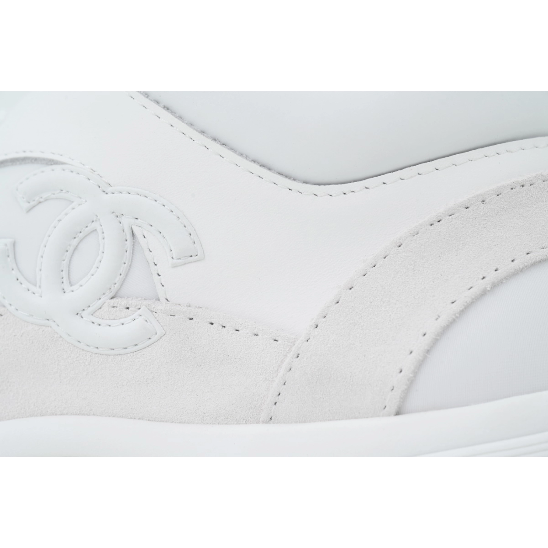 Chanel Wmns CC Logo Sneaker White