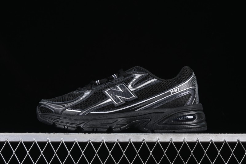 New Balance 740