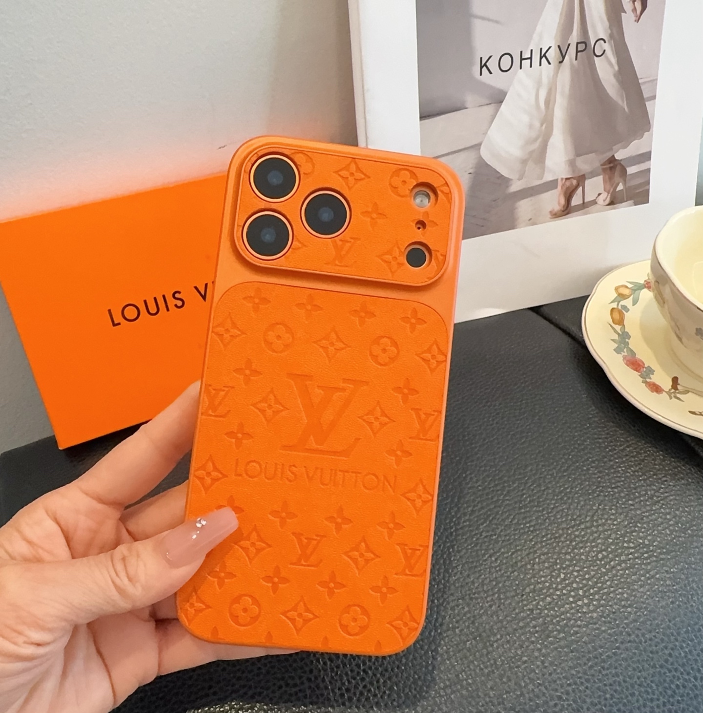 Louis Vuitton Embossed Monogram Full Cover Luxury Phone Case