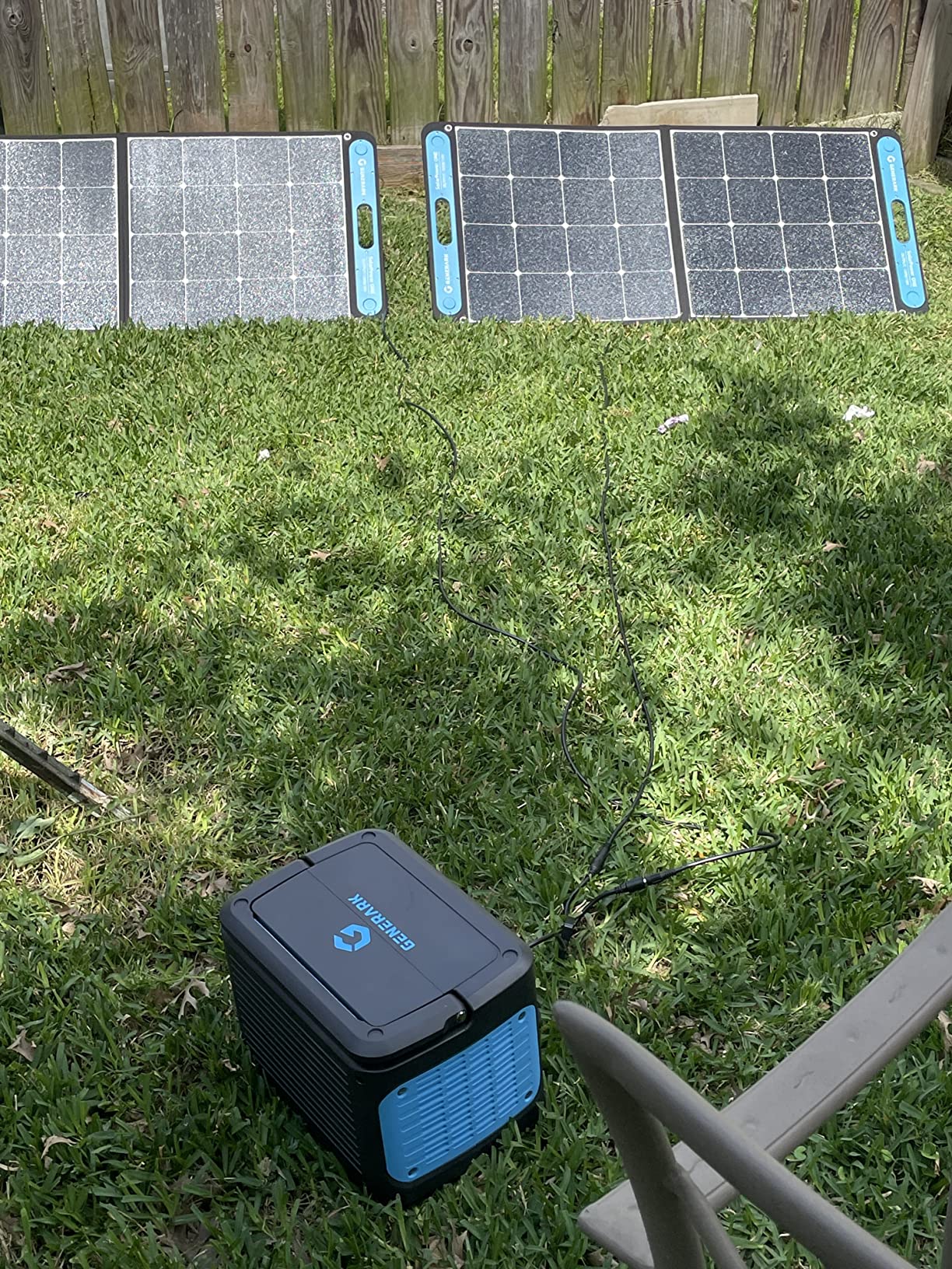 Geneverse 1002Wh (1x2) : ONE Power Station + 2X Solar Panels