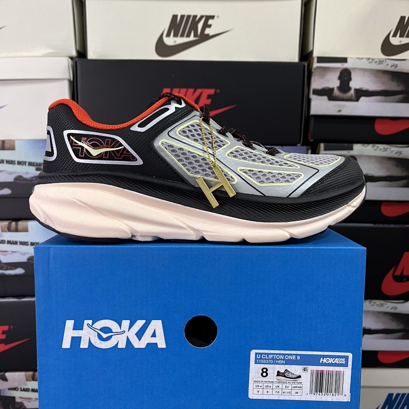 Hoka Clifton 9 Sneakers