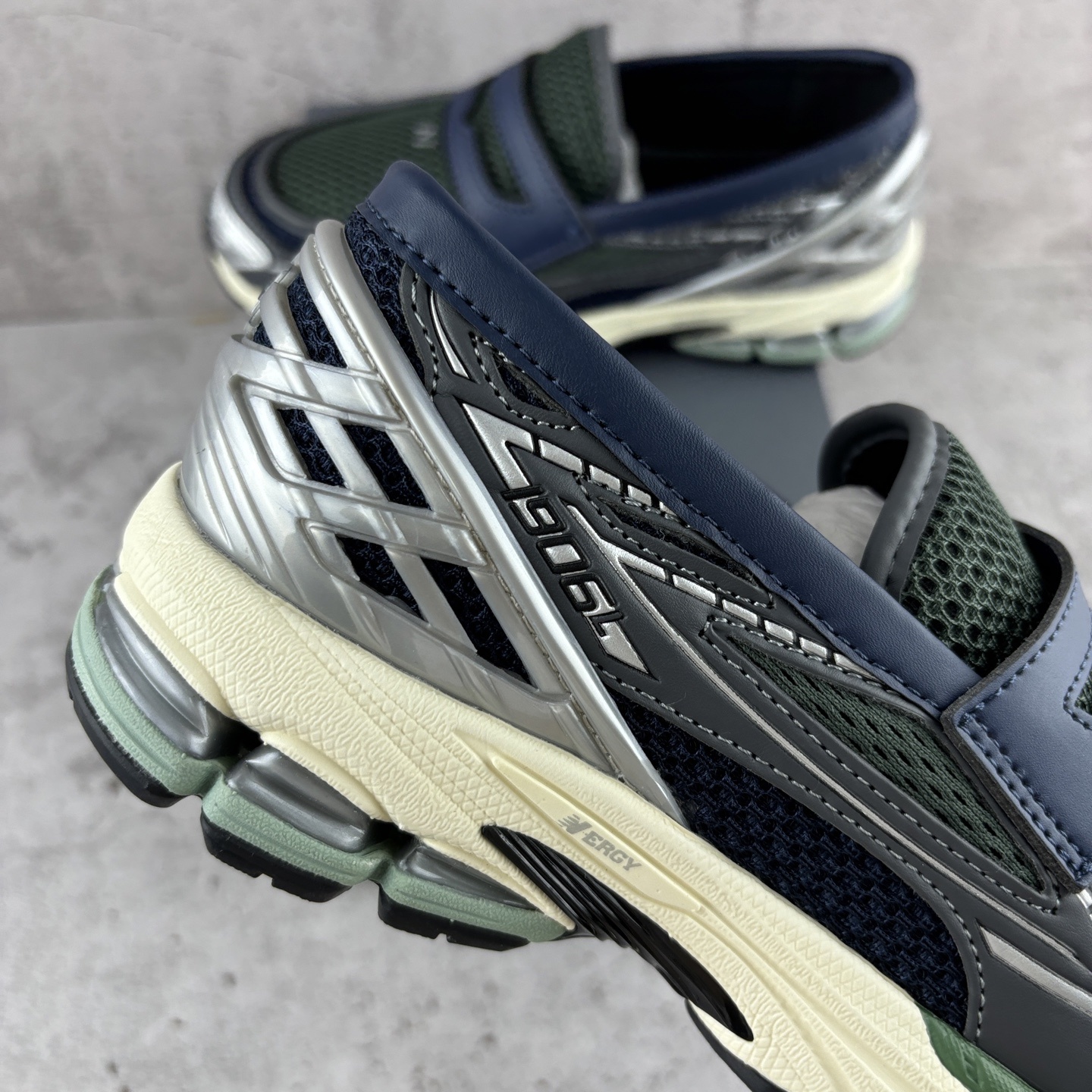 New Balance 1906 Loafer Sneakers detail 2
