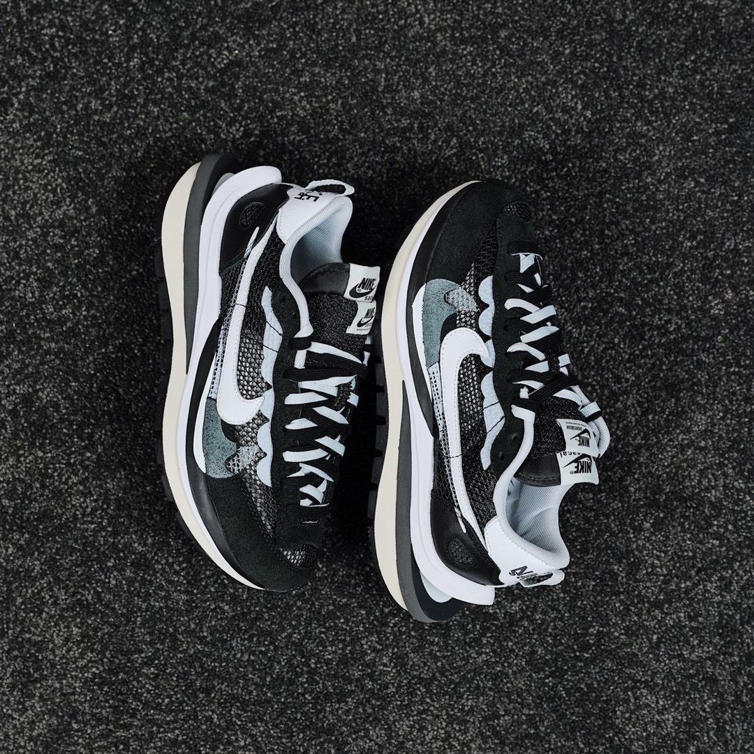 Nike x sacai Sneakers detail 2