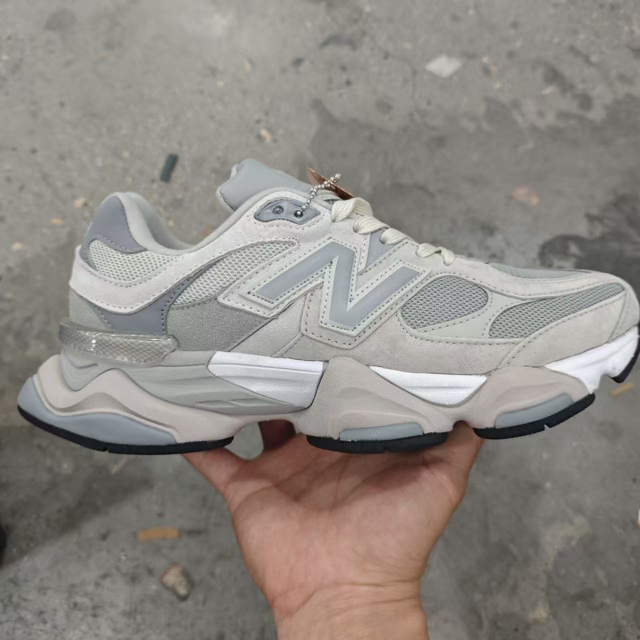 New Balance 9060